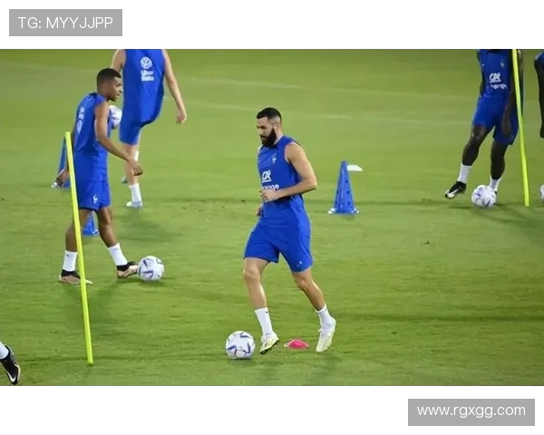 本泽马法国队缺席的原因解析:战术角色与体系适配性如何体现? 本泽马法国队缺席的原因解析:战术角色与体系适配性如何体现?